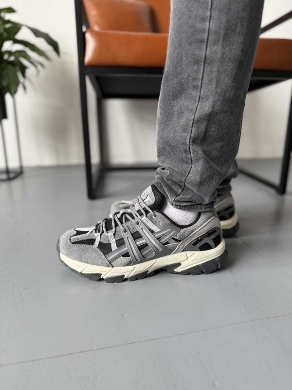 Asics GEL-Sonoma Gore-Tex 15-50 Grey Beige