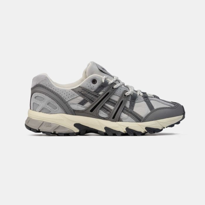 Asics GEL-Sonoma v5