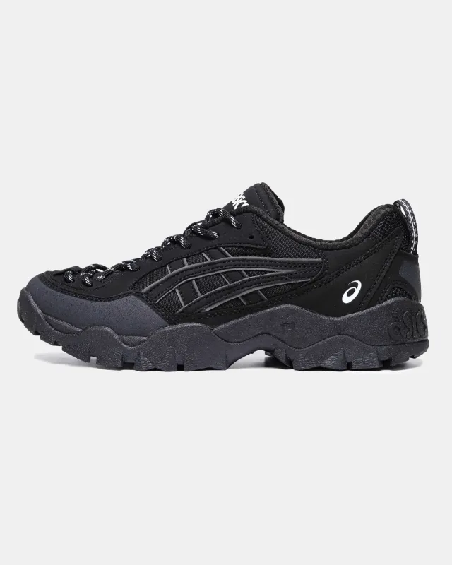 Asics GEL-Pickax Black v2