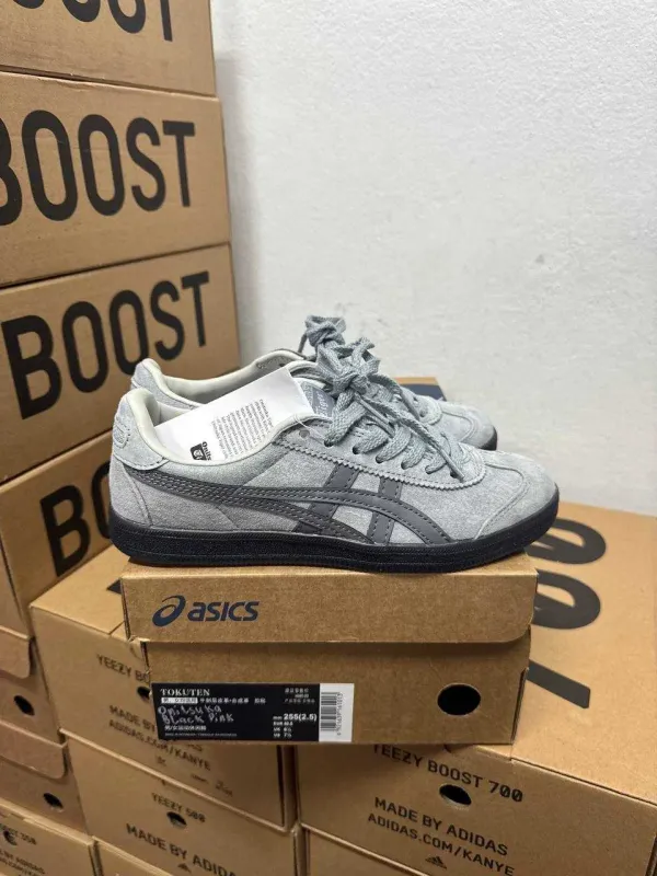 Asics Onitsuka Tiger Takuten Grey