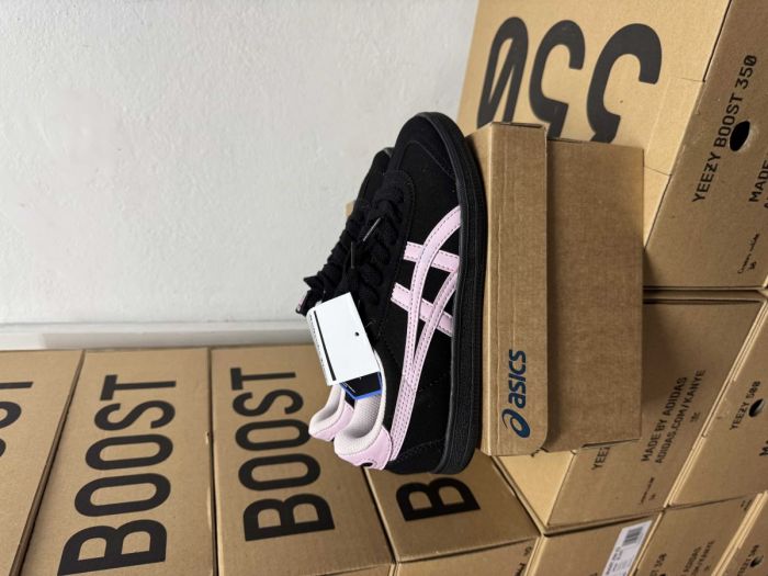 Asics Onitsuka Tiger Black Pink