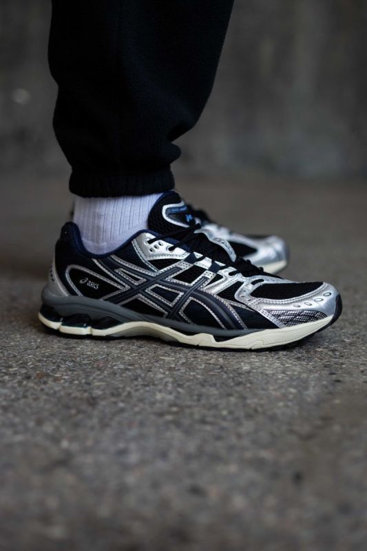 Asics GEL-Nimbus 10.1 “Black Midnight”