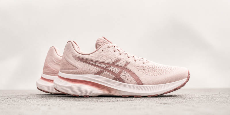 Жіночі кросівки ASICS